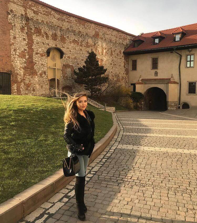 polish single woman warsaw