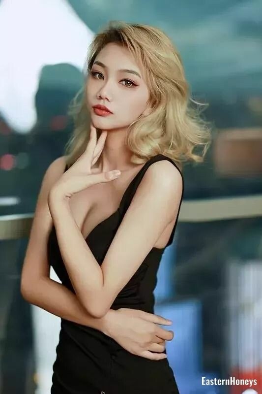 Rose, 19