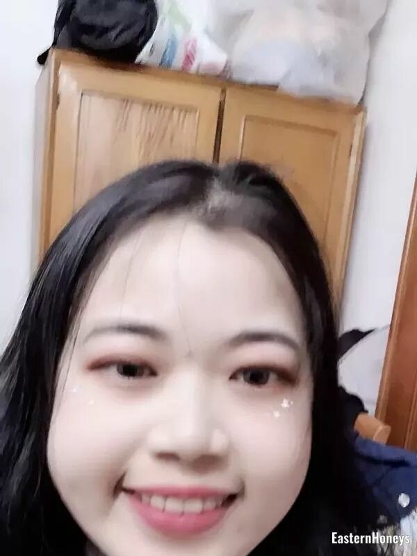 Xiaoying, 23