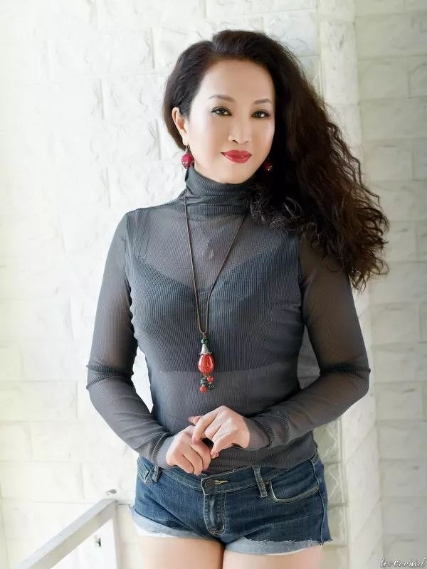 Yanfang, 61