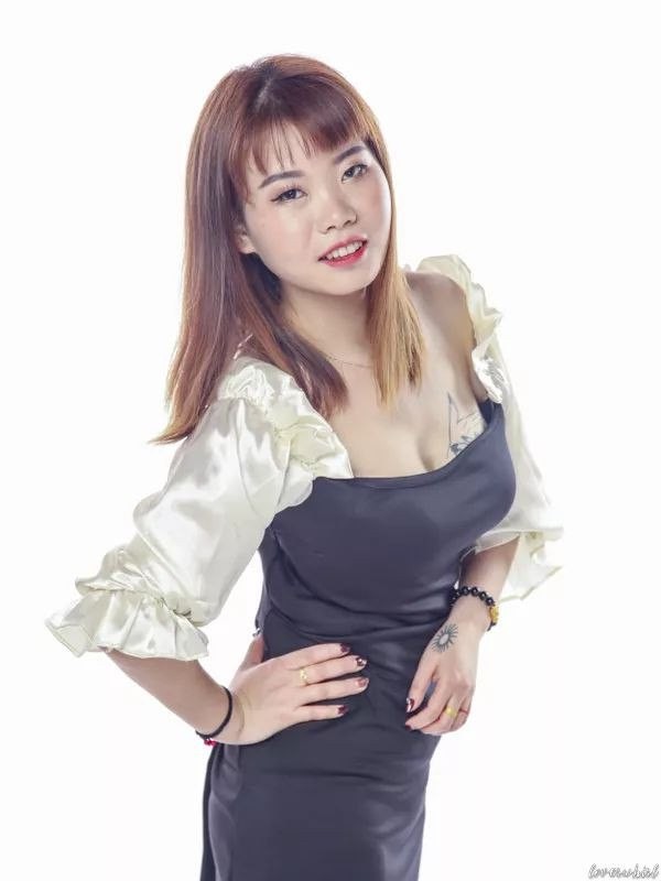 Qi, 24