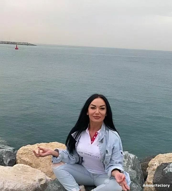 Anastasiia, 48
