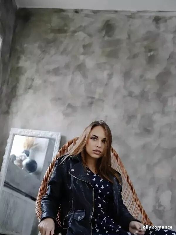Liliia, 24