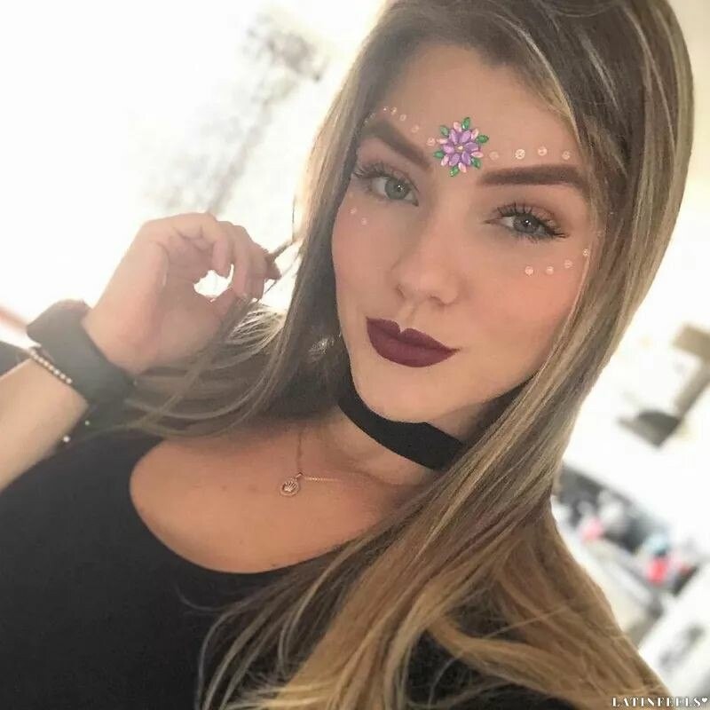 Camila, 30