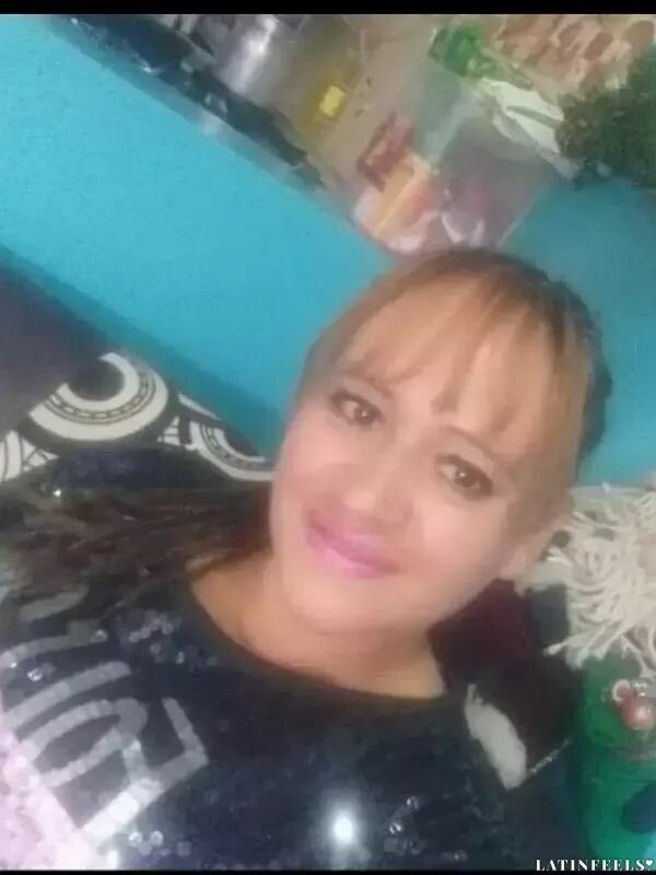 Sandra Rocio, 39
