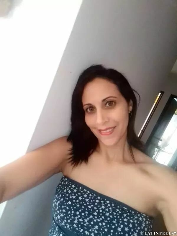 Andreina, 35