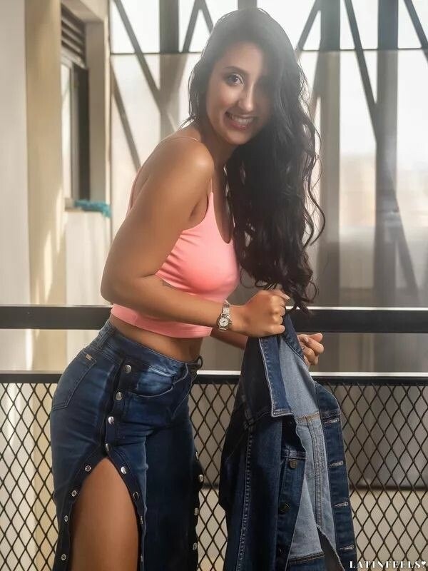 Lizeth, 25